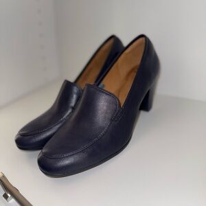 Sofft Black Heels Elegant and Comfortable